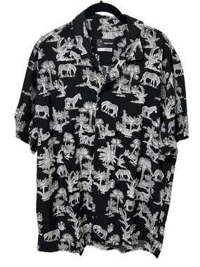 Target Original Use Jungle Animal Print Button-Up Shirt L Black and White
